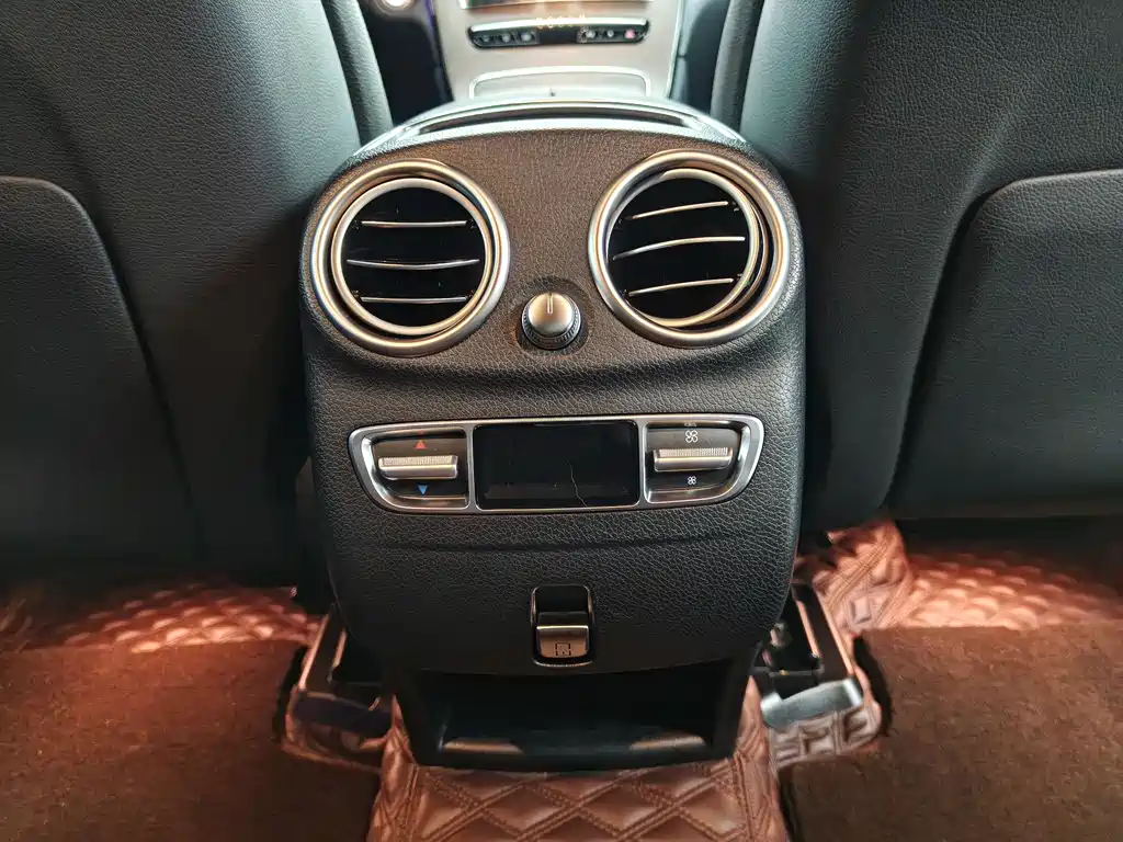 Mercedes-Benz GLC 2020 — фото 16
