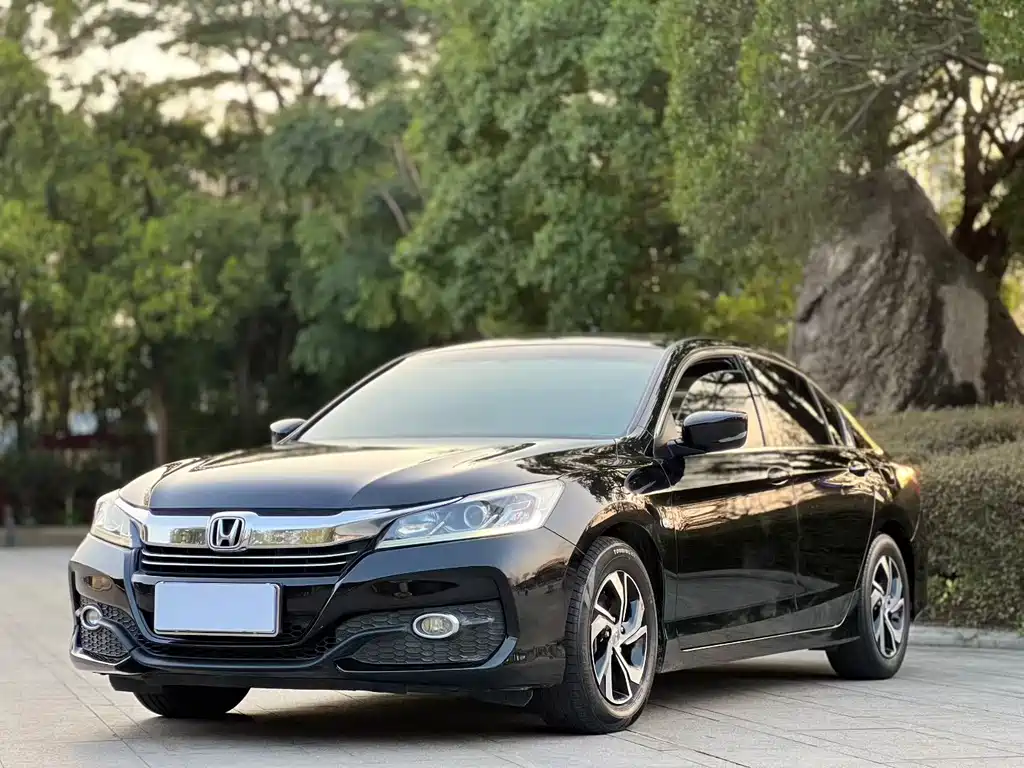 Honda Accord 2017 — фото 3