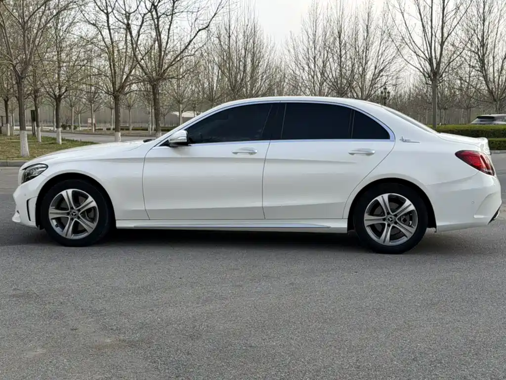 Mercedes-Benz C-Class 2020 — фото 25