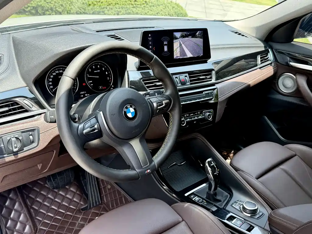 BMW X2 2023 — фото 15