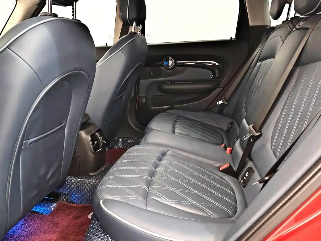 MINI Clubman 2021 — фото 12