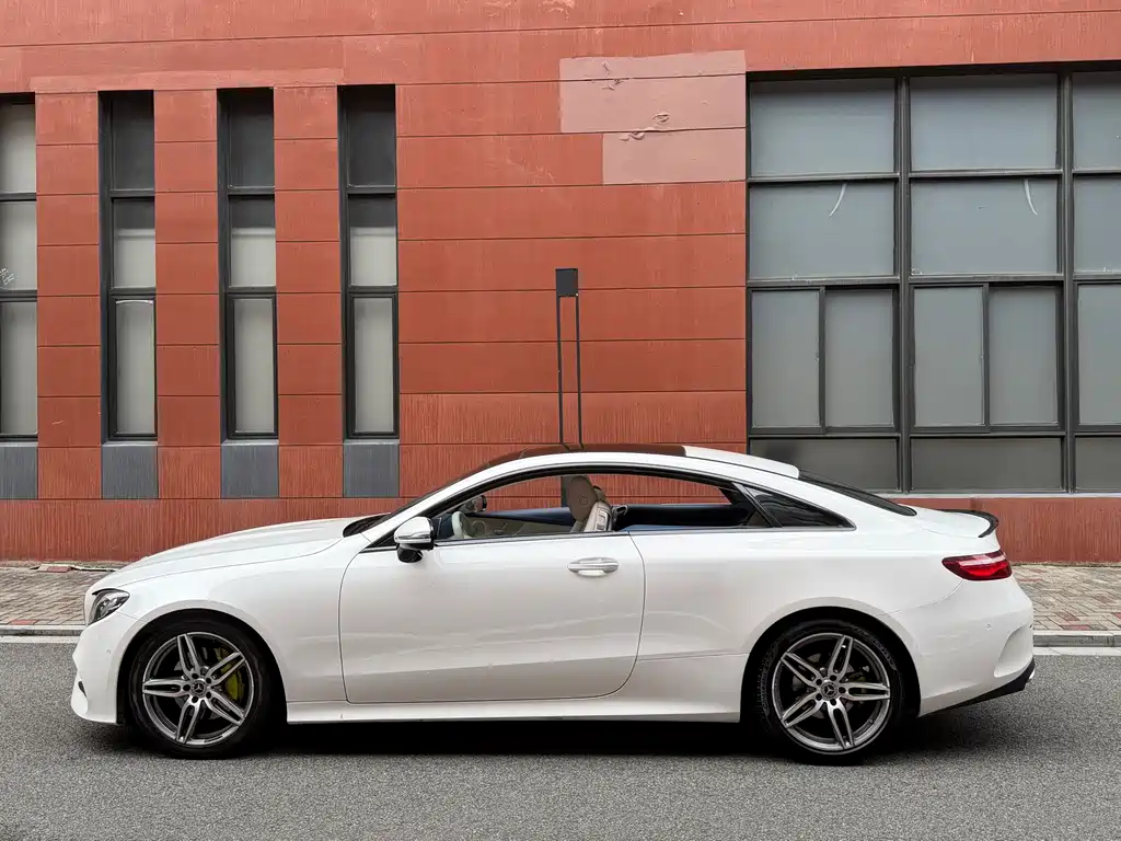Mercedes-Benz E-Class 2020 — фото 18