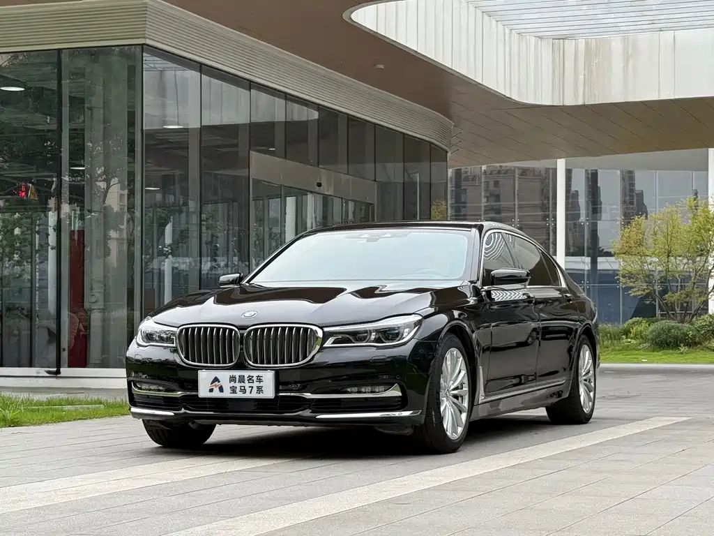 BMW 7 Series 2016 — фото 1