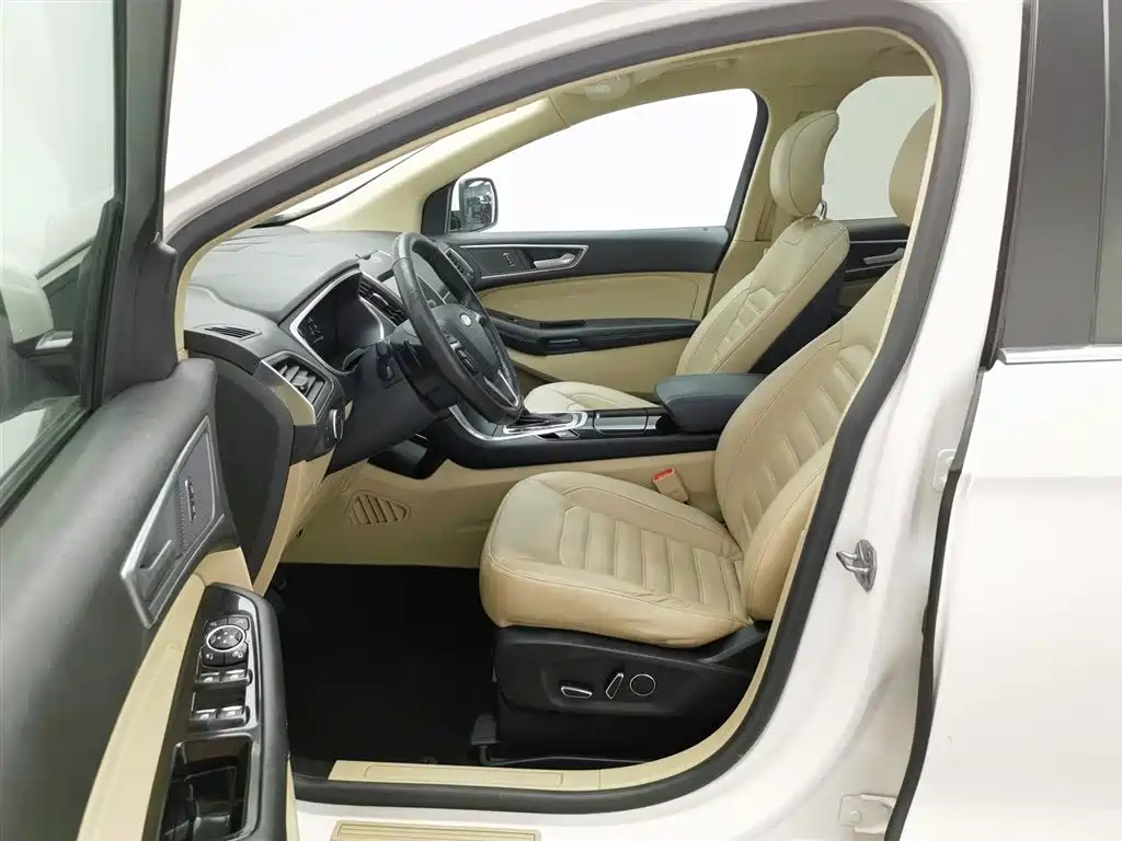 Ford Edge 2015 — фото 10