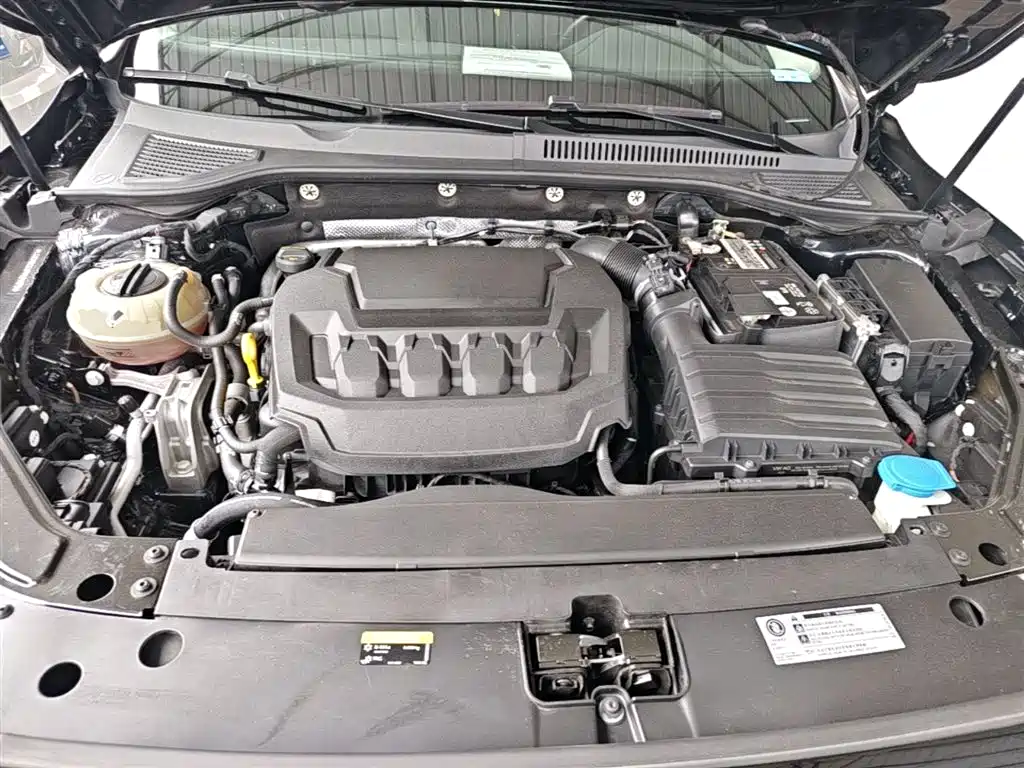 Volkswagen Passat 2023 — фото 20