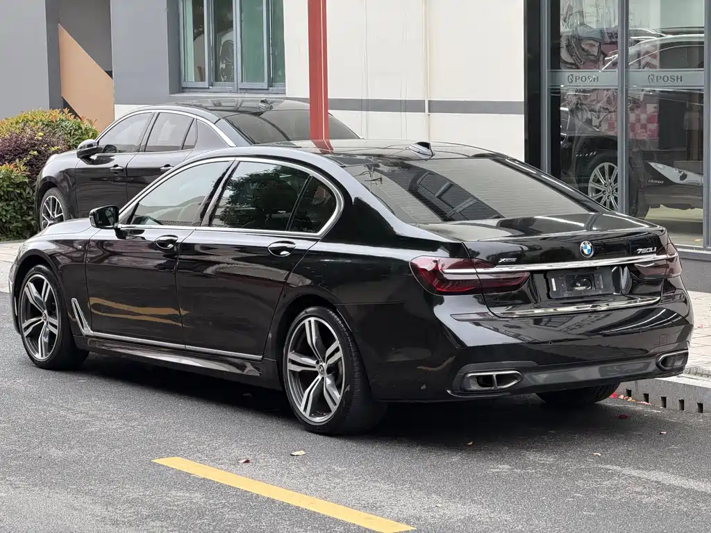 BMW 7 Series 2018 — фото 4