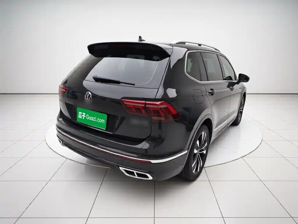 Volkswagen Tiguan L 2022