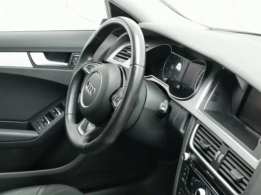 Audi A4 2014 — фото 22