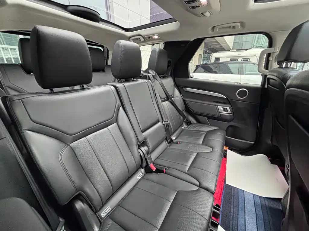 Land Rover Discovery 2020 — фото 14
