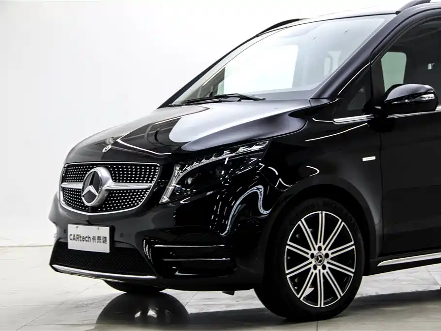 Mercedes-Benz V-Class 2023 — фото 8