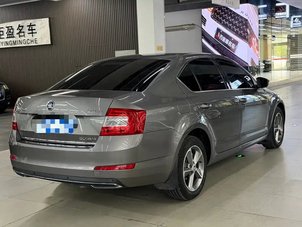Skoda Octavia 2016 — фото 5