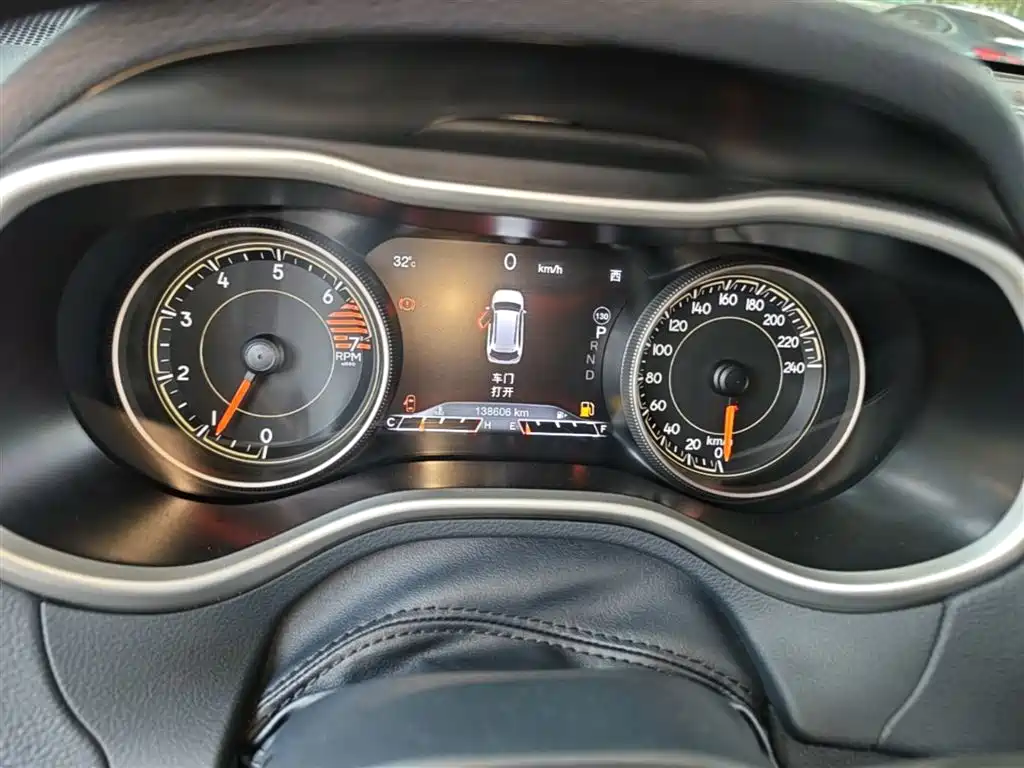 Jeep Cherokee 2018 — фото 12