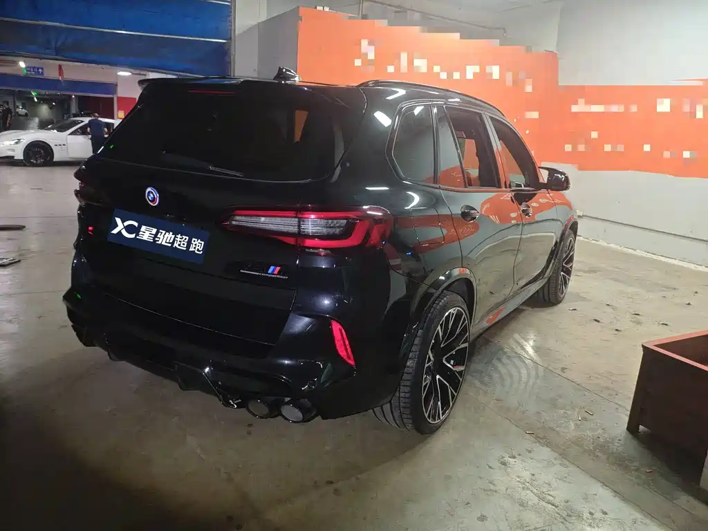 BMW X5 M 2022 — фото 4