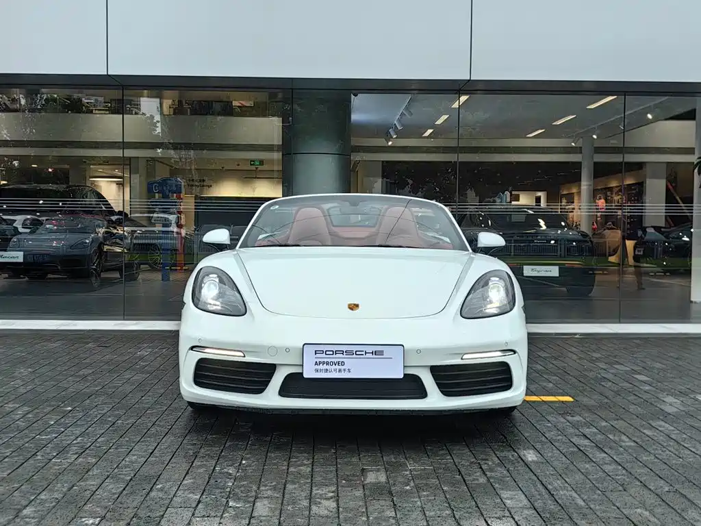 Porsche 718 2025 — фото 15