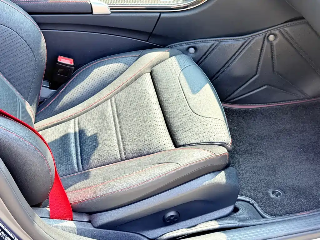 Mercedes-Benz C-Class AMG 2022 — фото 14