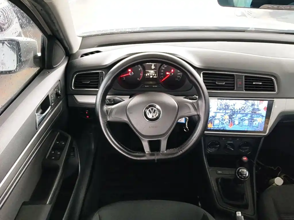 Volkswagen Lavida 2016 — фото 11