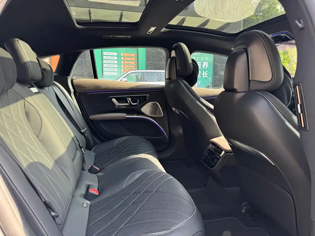 Mercedes-Benz EQS 2023 — фото 14