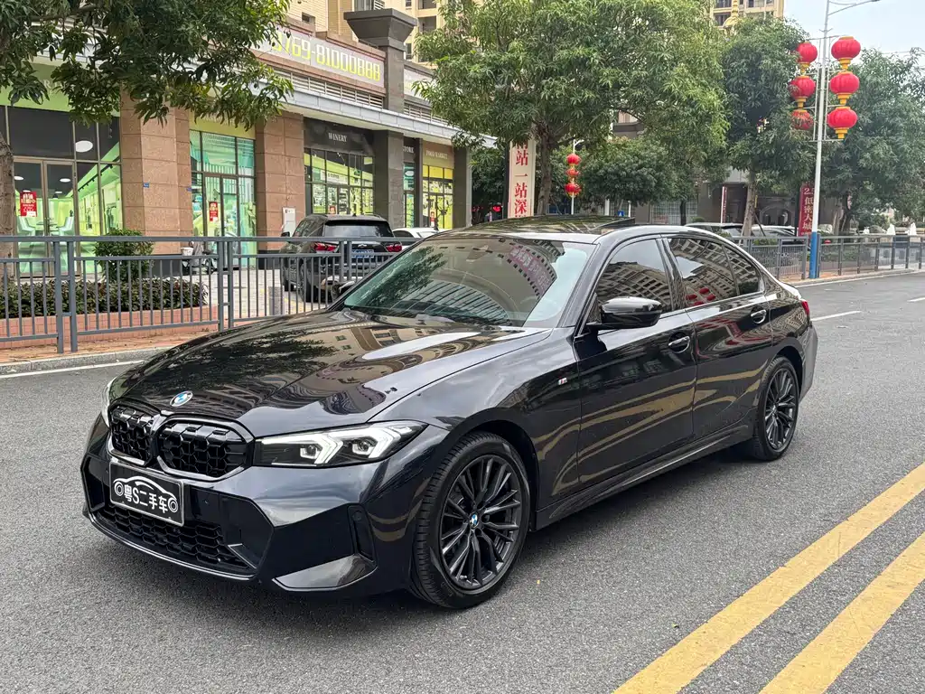 BMW 3 Series 2023 — фото 1