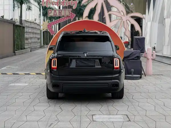 Rolls-Royce Cullinan 2023