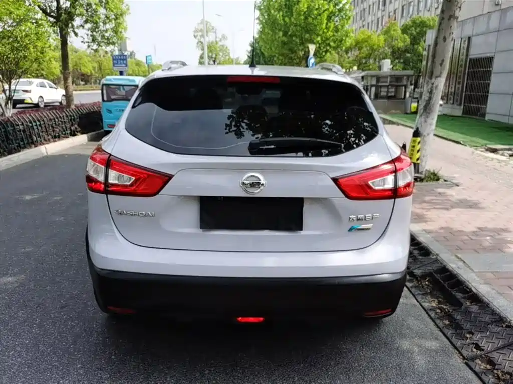 Nissan Qashqai 2016 — фото 6