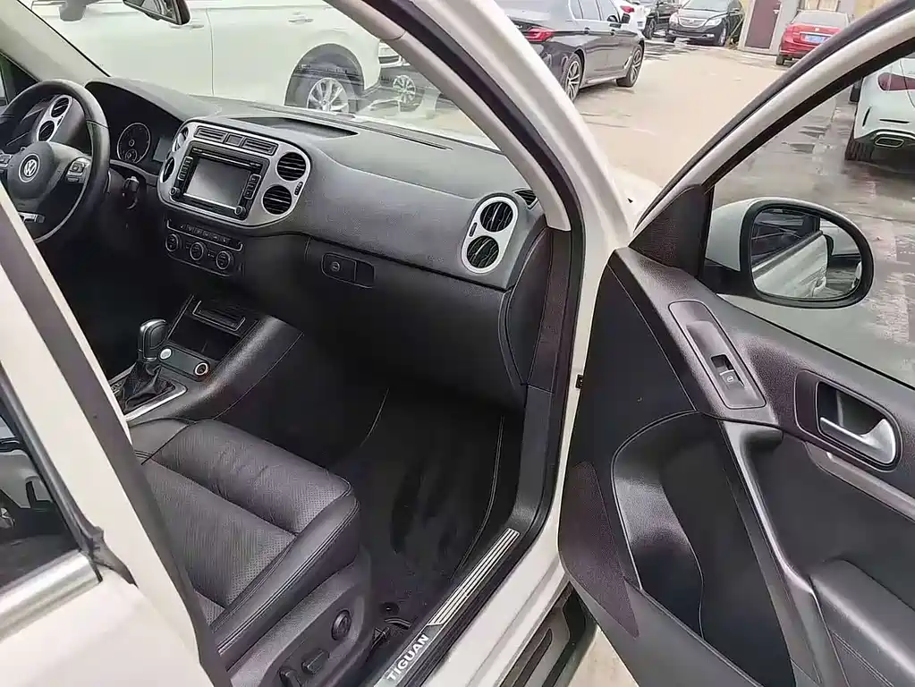 Volkswagen Tiguan 2015 — фото 4