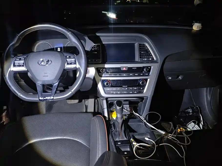 Hyundai Sonata 2017 — фото 12