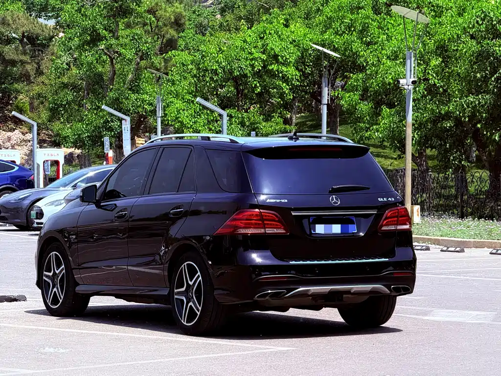 Mercedes-Benz GLE AMG 2017 — фото 9