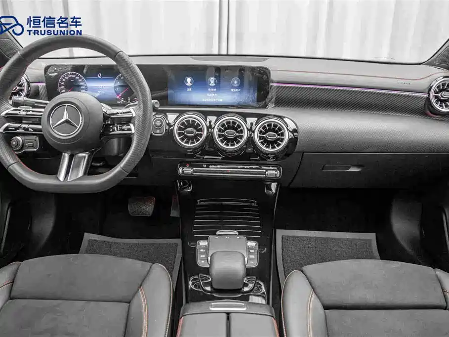 Mercedes-Benz A-Class 2023 — фото 13