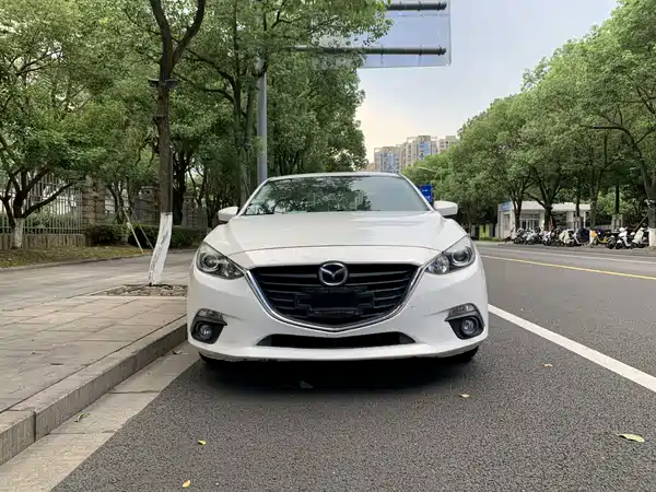 Mazda 3 Axela 2018