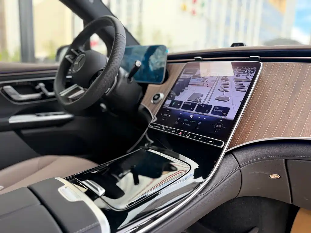 Mercedes-Benz EQE SUV 2025 — фото 26