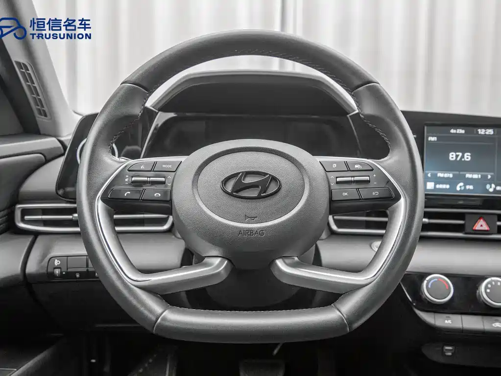 Hyundai Elantra 2024 — фото 14