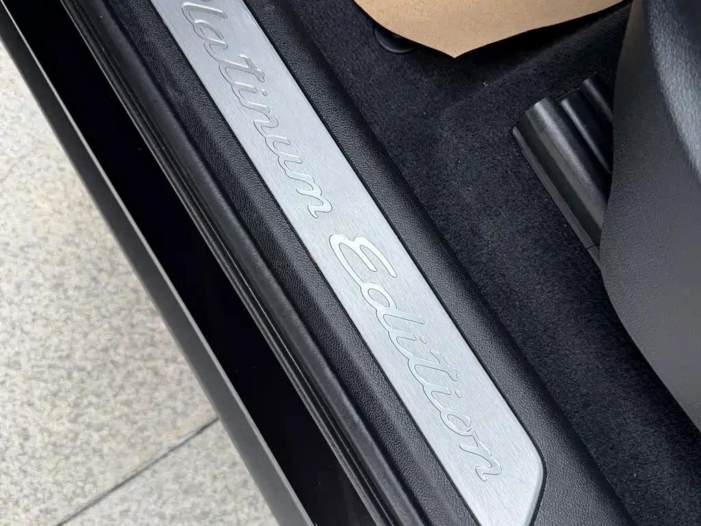 Porsche Cayenne Hybrid 2023 — фото 11
