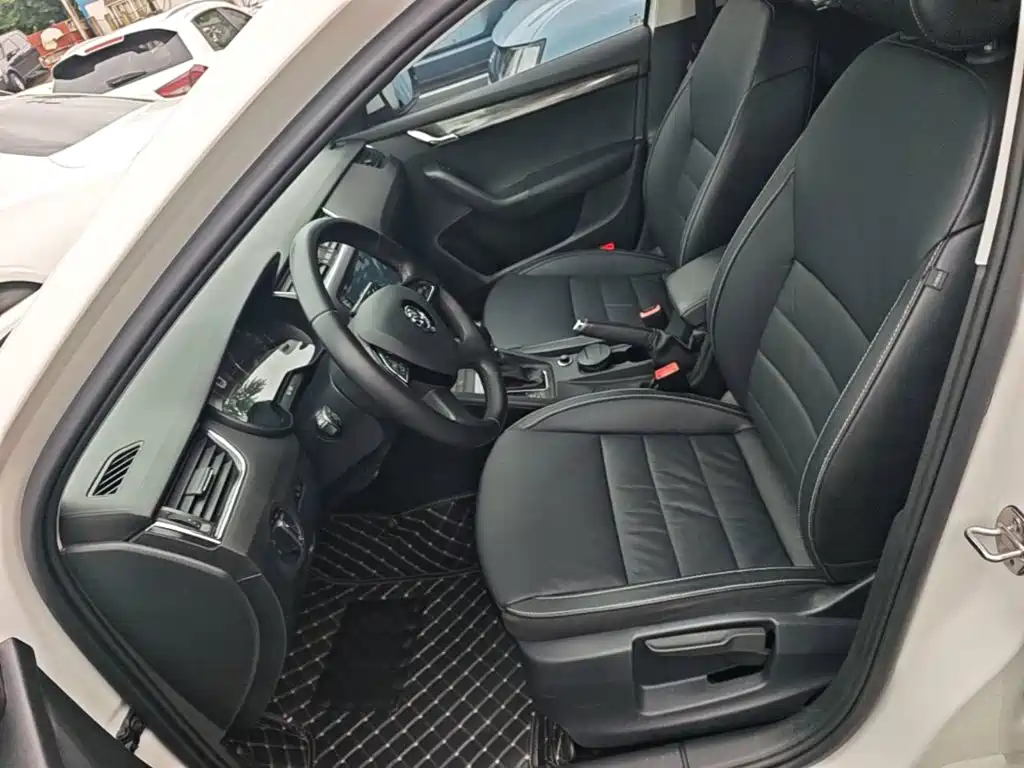 Skoda Octavia 2016 — фото 15