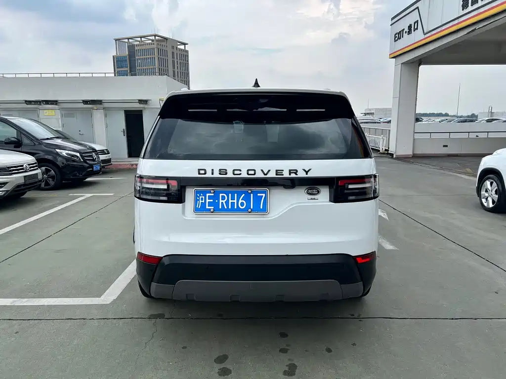 Land Rover Discovery 2020 — фото 7