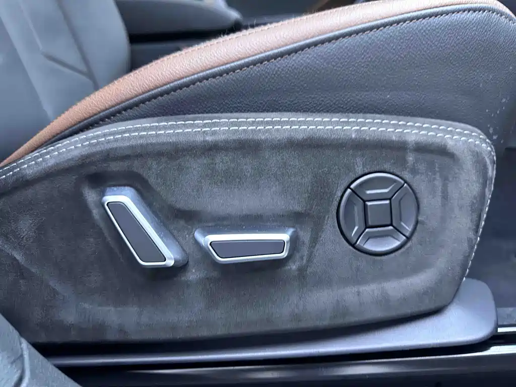 Audi Q3 2022 — фото 17