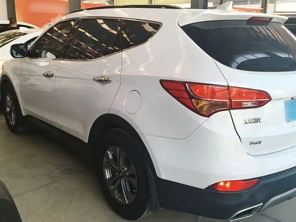 Hyundai Santa Fe 2016 — фото 5