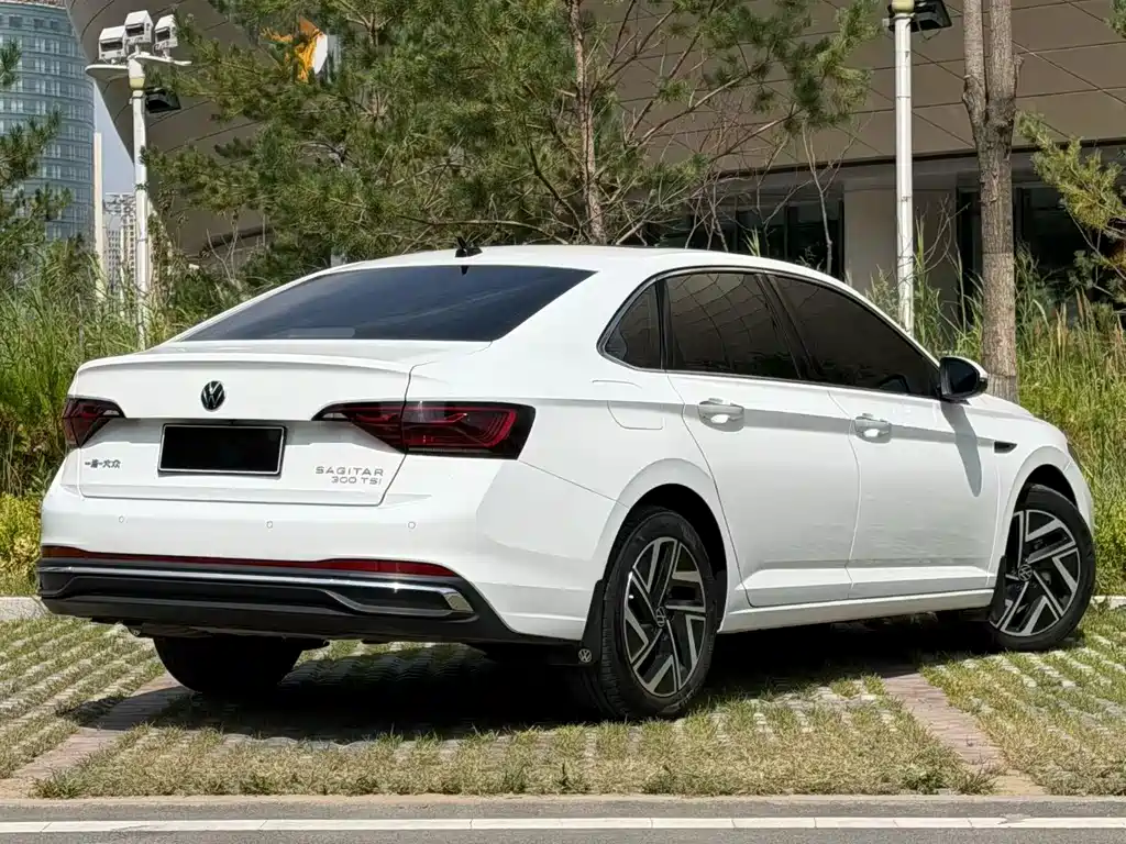 Volkswagen Sagitar 2025