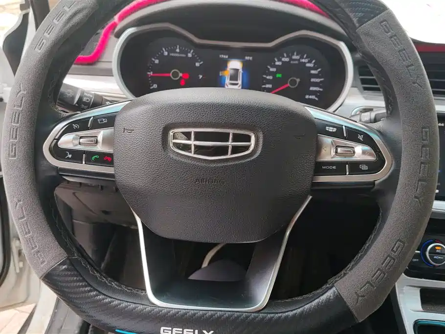 Geely Emgrand GS 2019 — фото 15