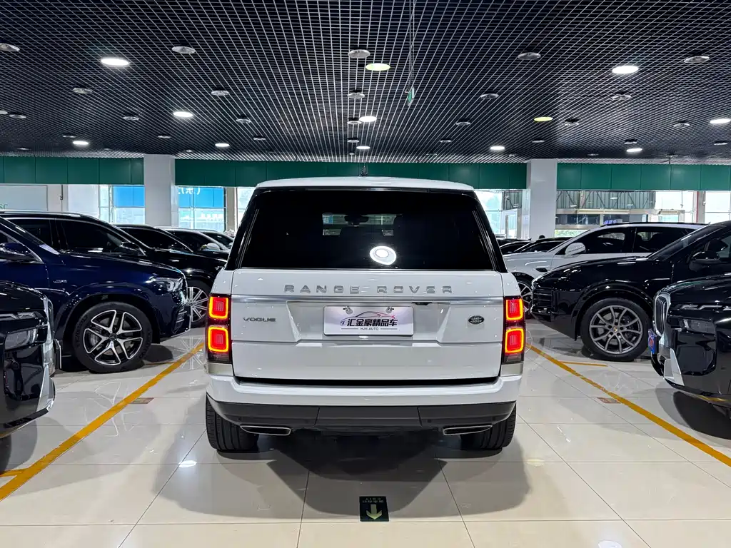 Land Rover Range Rover 2022 — фото 15