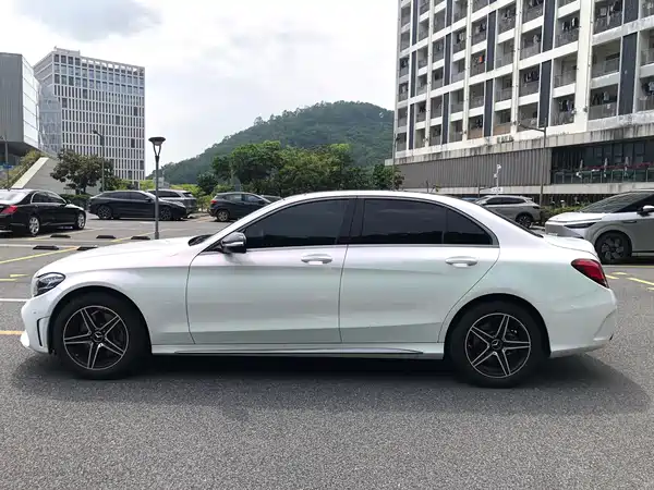 Mercedes-Benz C-Class 2021