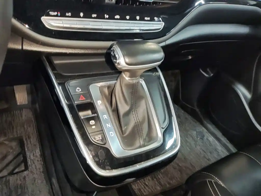 GAC Motor Trumpchi M6 2021 — фото 10