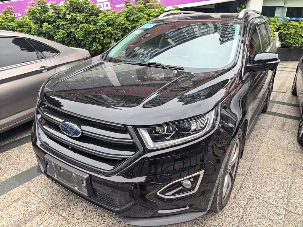 Ford Edge 2019 — фото 1