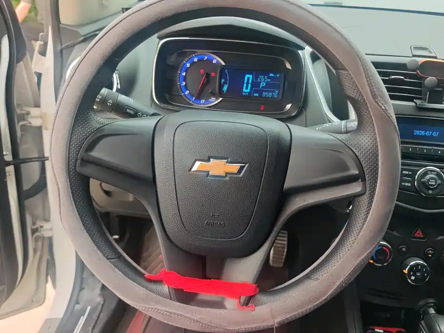 Chevrolet Trax 2014 — фото 15