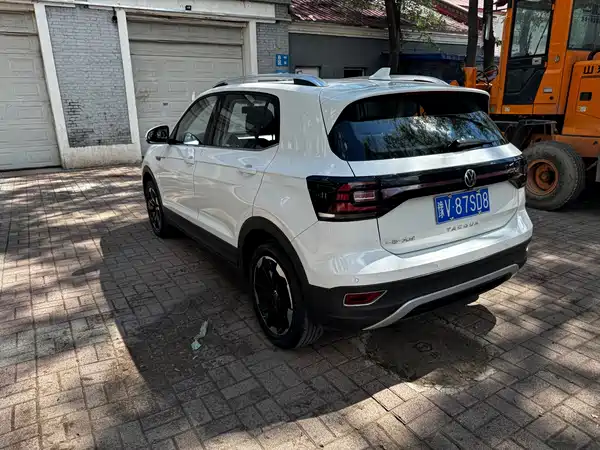 Volkswagen Tacqua 2023