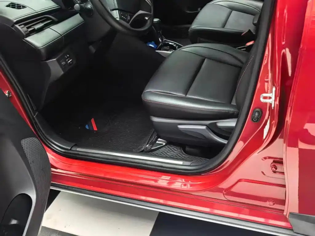 Toyota Yaris L 2022