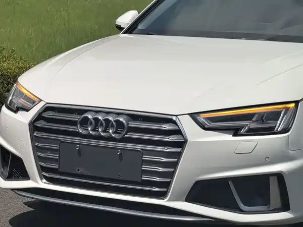 Audi A4L 2020