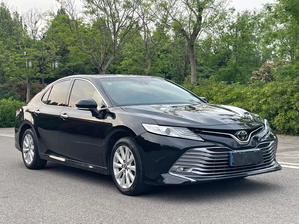 Toyota Camry 2021 — фото 3