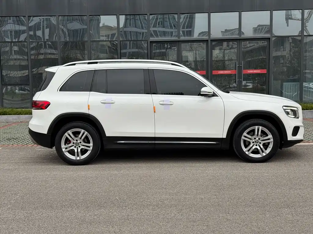 Mercedes-Benz GLB 2020 — фото 21