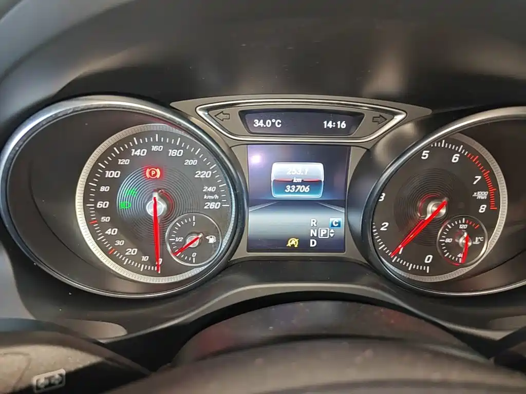Mercedes-Benz GLA 2019 — фото 12