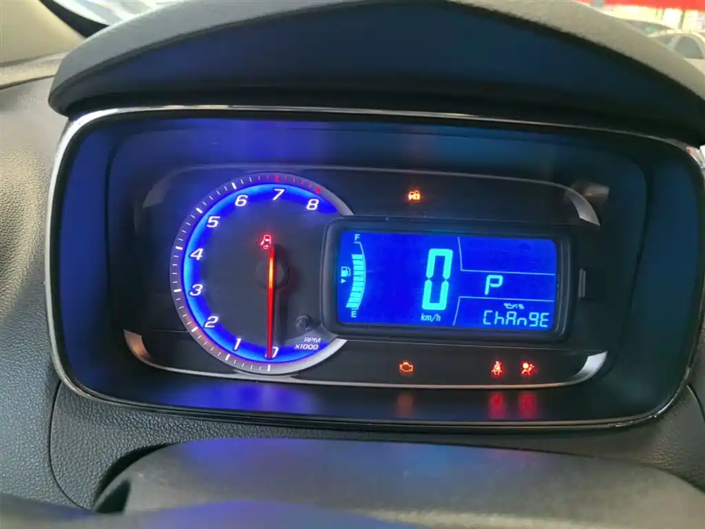 Chevrolet Trax 2015 — фото 12